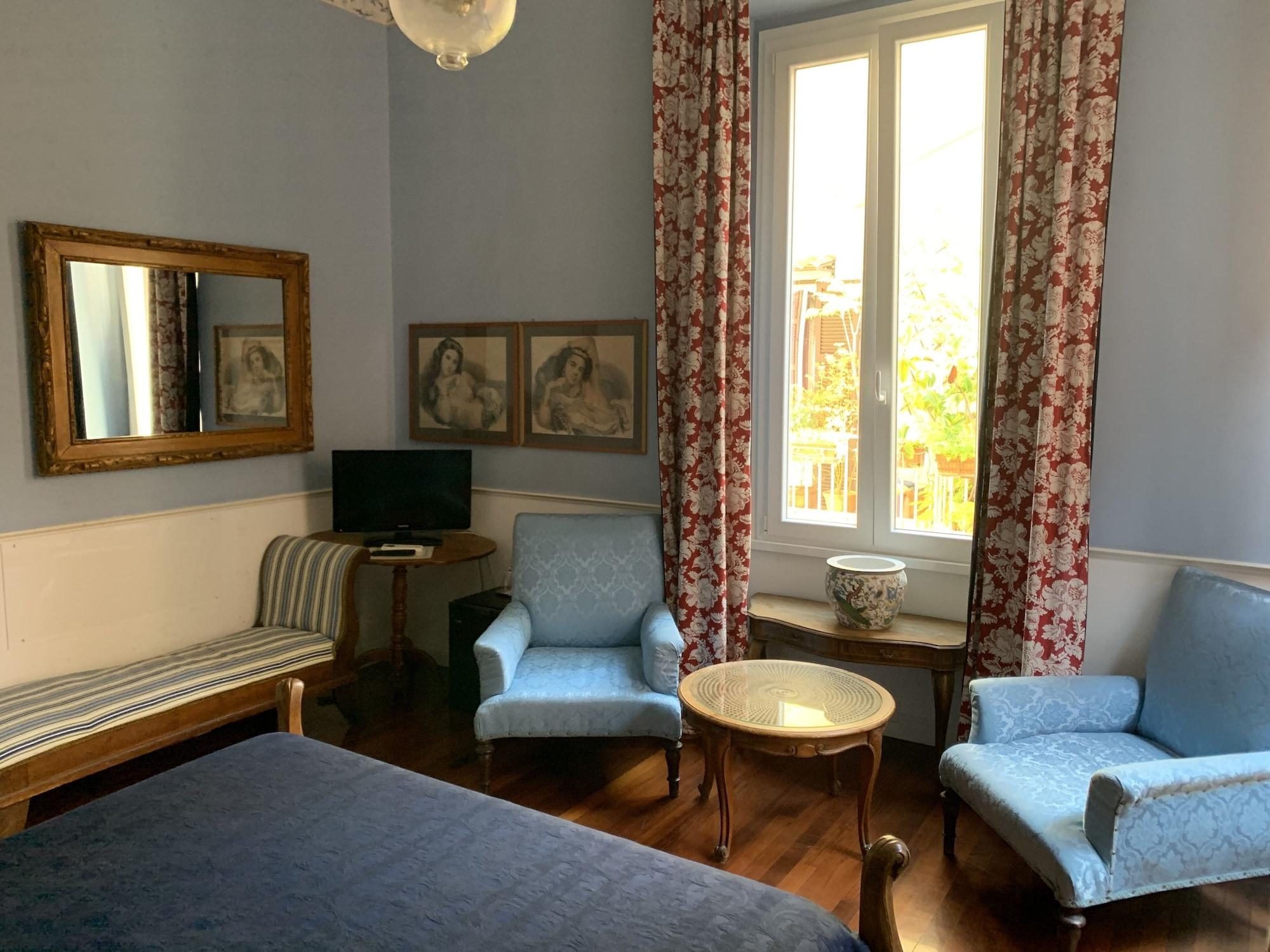 Relais Teatro Argentina Bed & Breakfast Rome Bagian luar foto
