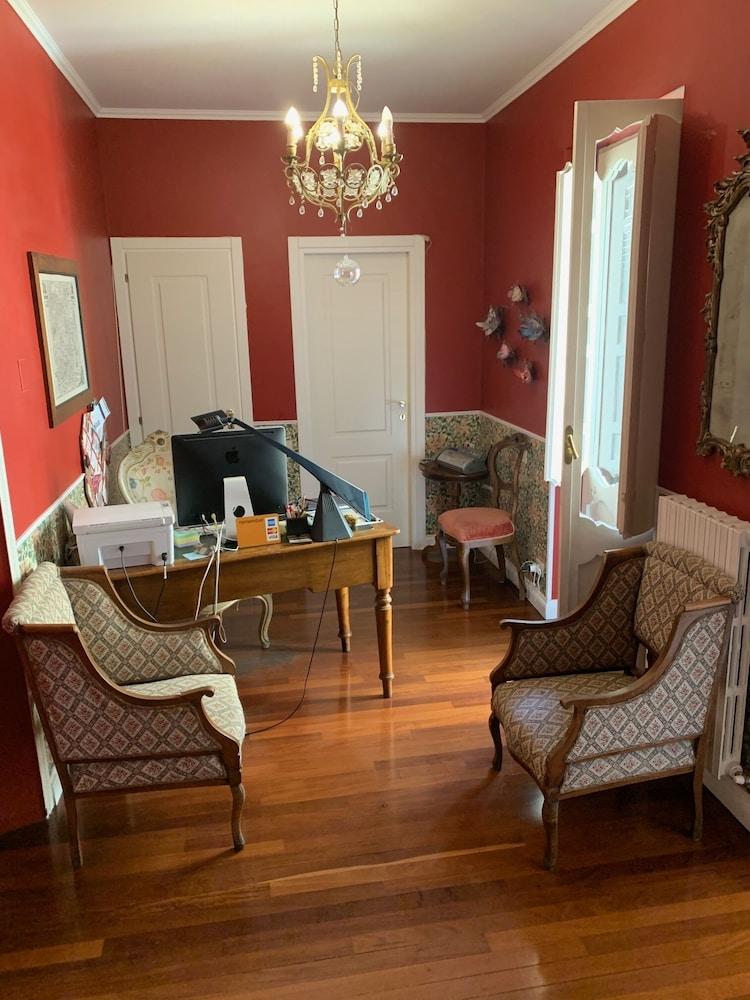 Relais Teatro Argentina Bed & Breakfast Rome Bagian luar foto