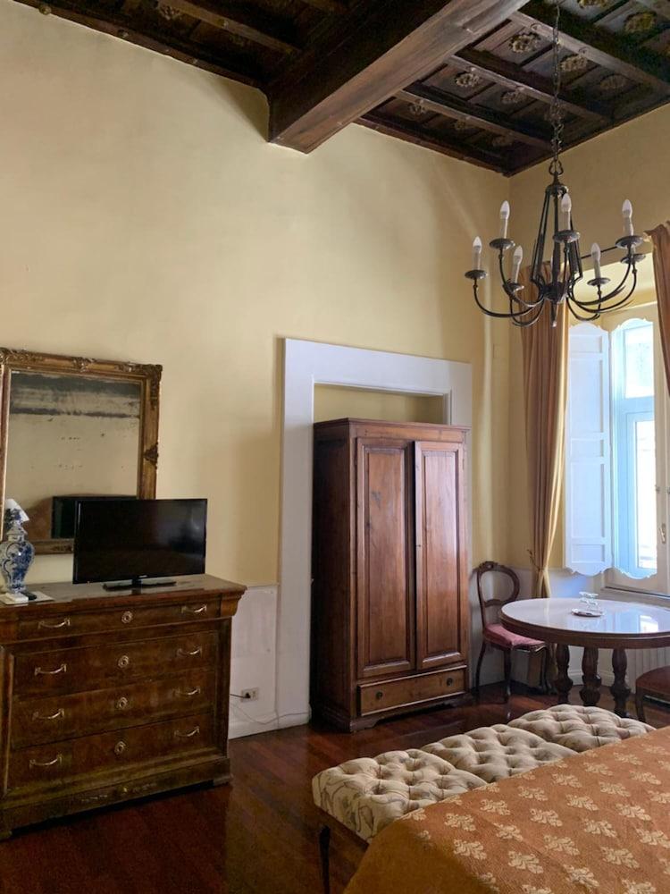 Relais Teatro Argentina Bed & Breakfast Rome Bagian luar foto
